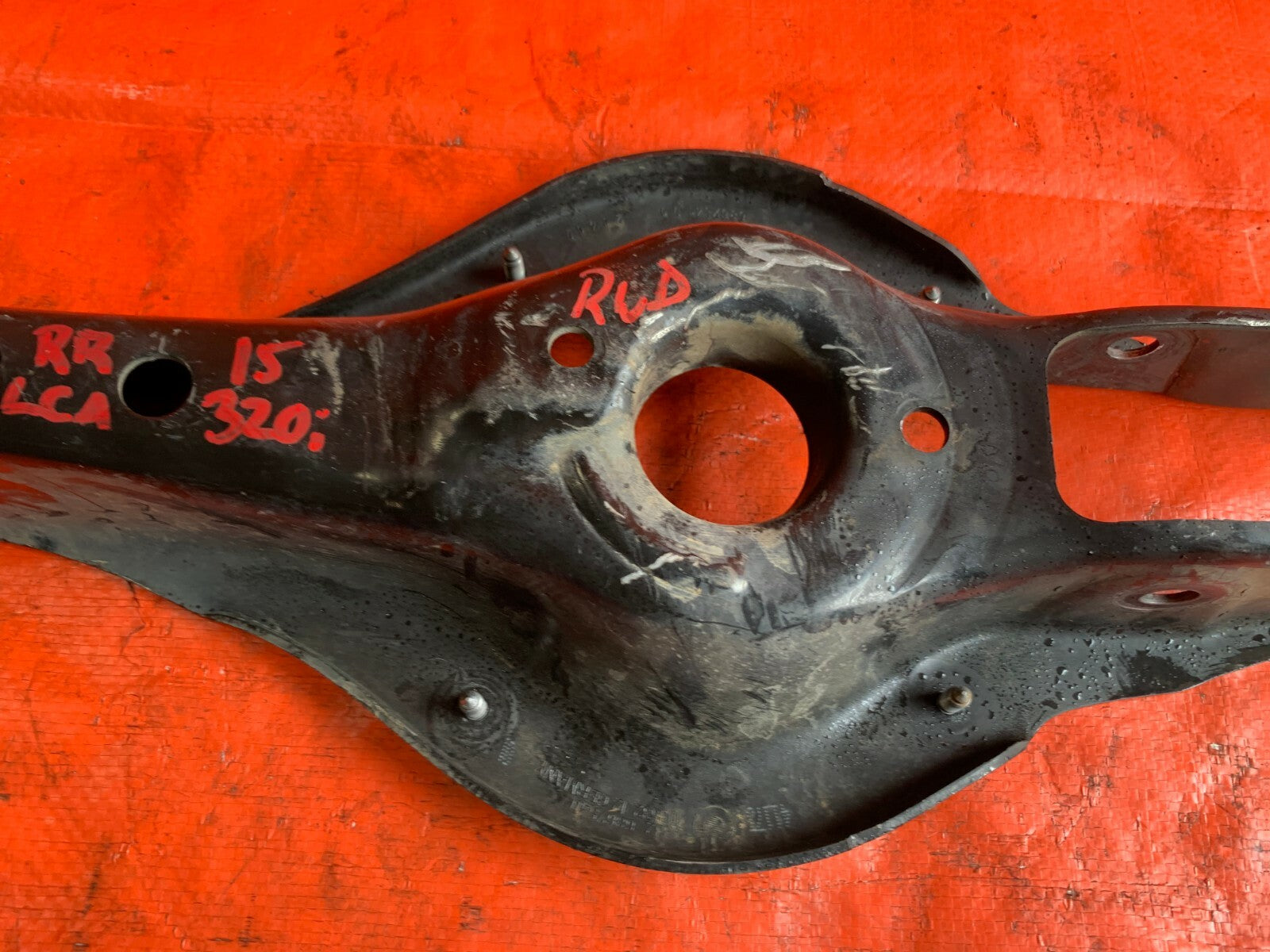 OEM 2015 BMW 320i RWD   PASSENGER RIGHT REAR LOWER CONTROL ARM4