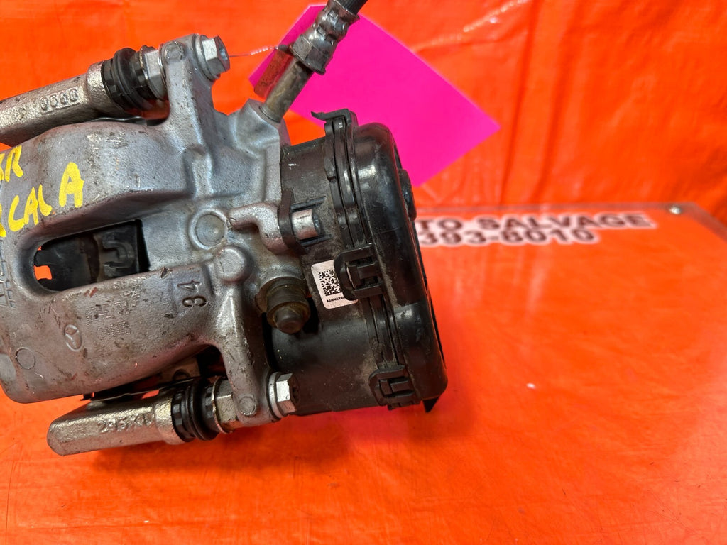 14 19 MERCEDES BENZ CLA 250   FWD   PASSENGER RIGHT REAR BRAKE CALIPER   OEM 14