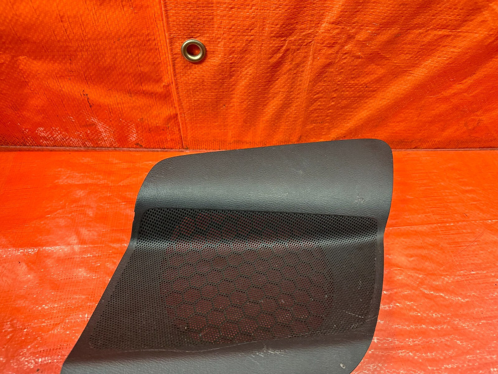 02 05 HONDA CIVIC SI EP3 HATCHBACK REAR SPEAKER COVER TRIM   RIGHT SIDE OEM #2302