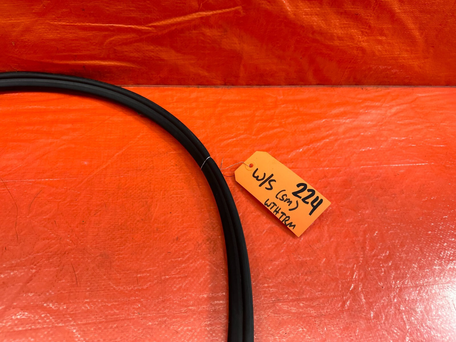 00 09 HONDA S2000   OUTER EXTERIOR WINDSHIELD RUBBER WEATHER STRIP TRIM OEM #2243