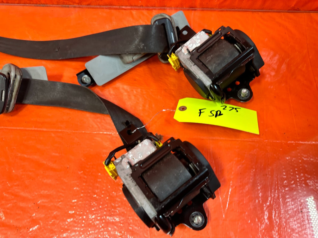 06 08 ACURA TSX   LEFT & RIGHT FRONT SEAT BELTS   DRIVER PASSENGER BLACK OEM 2756