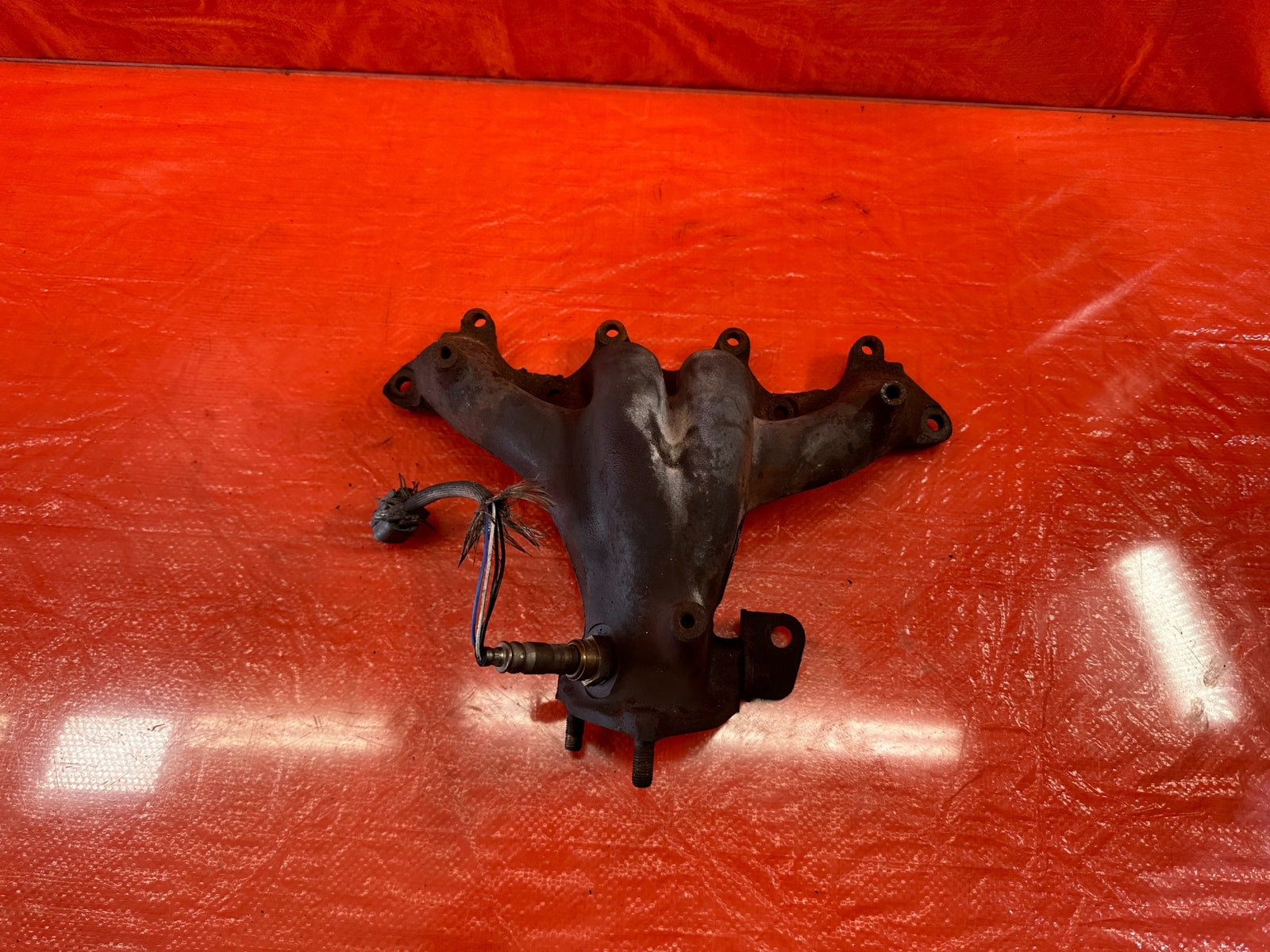95 97 HONDA ODYSSEY   EXHAUST MANIFOLD HEADER W/ HEAT SHIELD   OEM FACTORY #1960