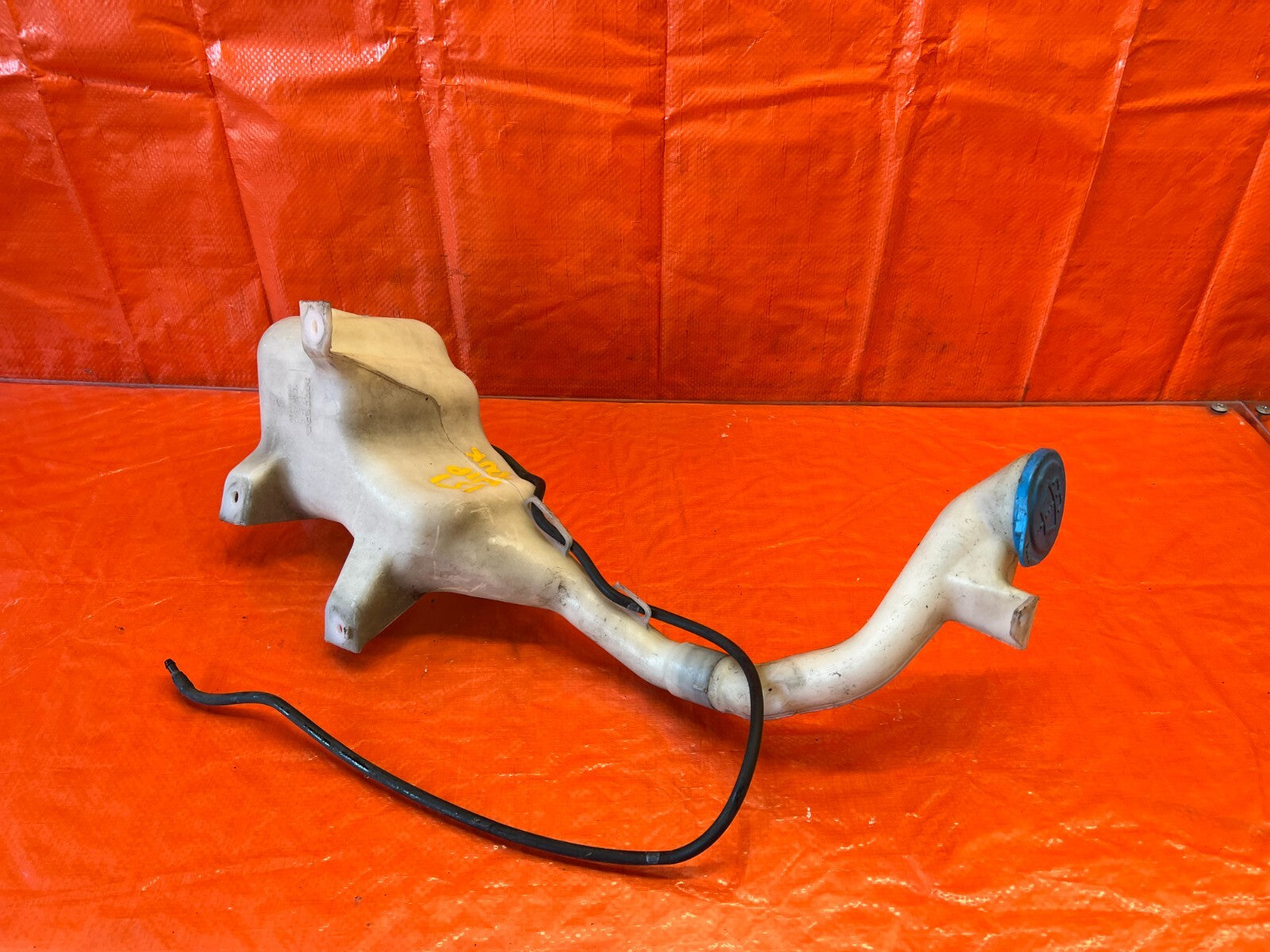 06 11 HONDA CIVIC 4 DOOR SEDAN   WINDSHIELD WIPER FLUID RESERVOIR TANK OEM #1510