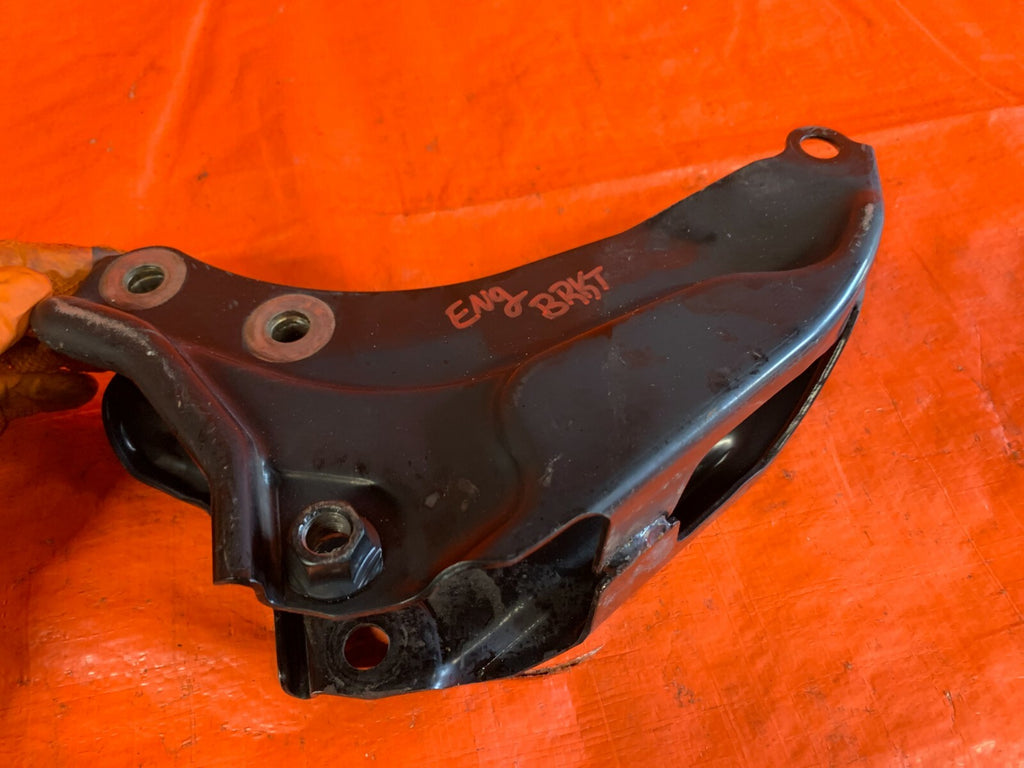 02 05 HONDA CIVIC SI EP3 HATCHBACK   REAR TRANSMISSION BRACKET OEM OE 5