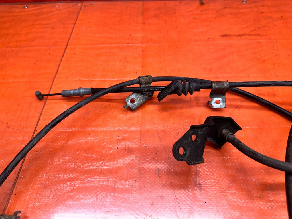 97 01 HONDA PRELUDE 2.2L REAR LEFT RIGHT BRAKE CALIPERS E BRAKE CABLES OEM #3367