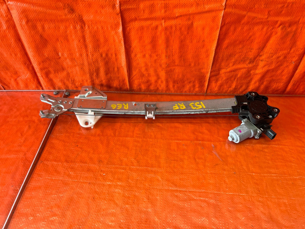 13 18 ACURA RDX BASE   PASSENGER RIGHT FRONT WINDOW REGULATOR W/ MOTOR OEM #1537