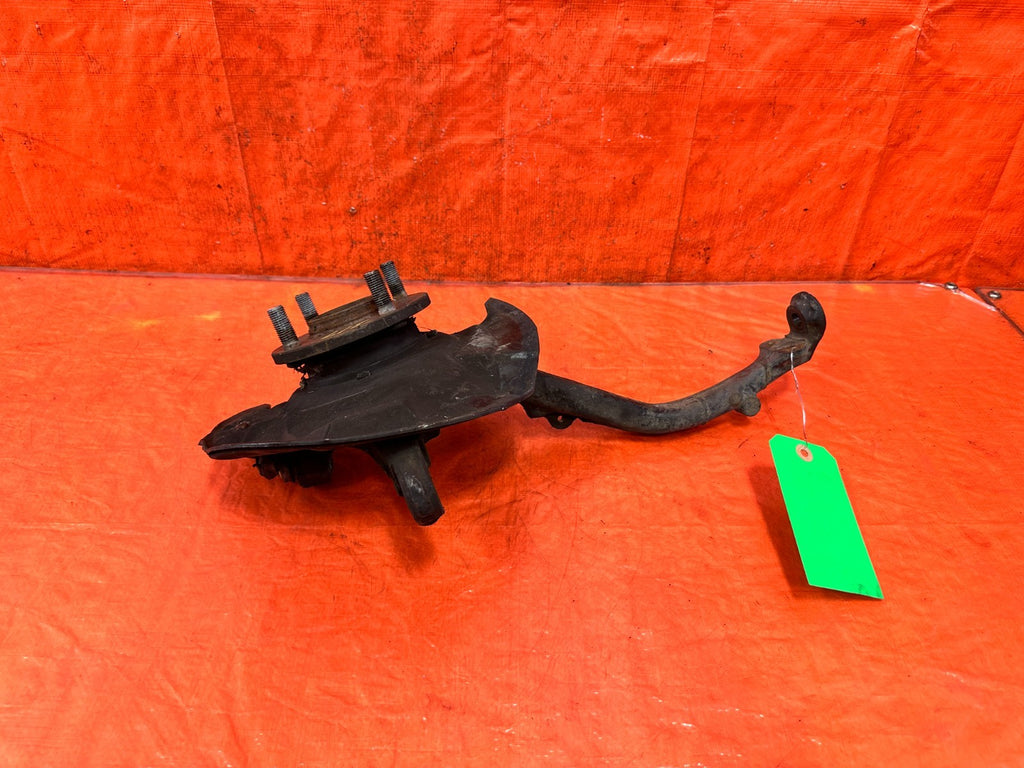 90 91 HONDA CIVIC HATCHBACK   DRIVER LEFT FRONT SPINDLE KNUCKLE HUB OEM 3171