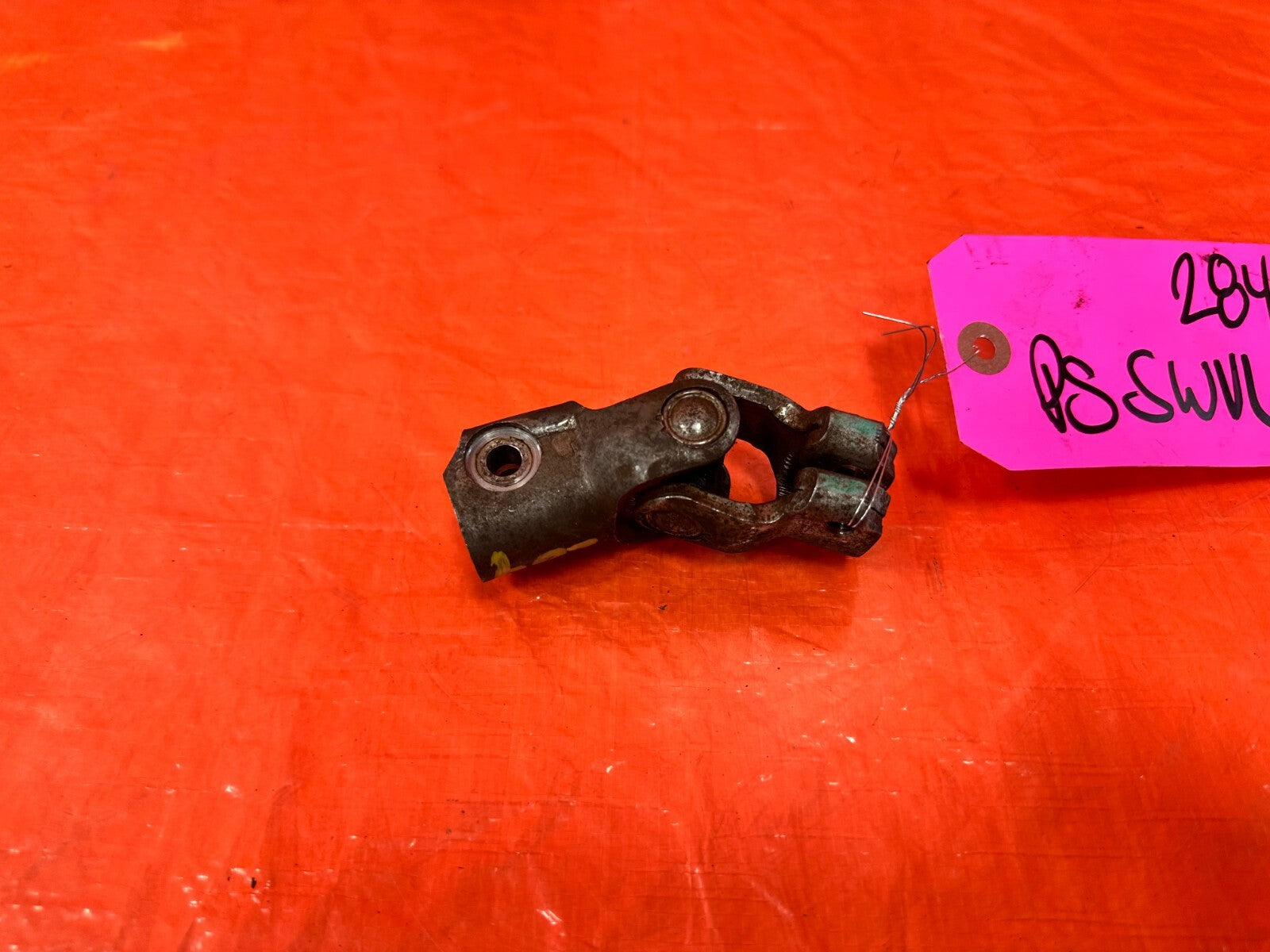 CIVIC DEL SOL NSX   STEERING COLUMN TO RACK  U B JOINT SWIVEL YOKE CONNECTOR 2841