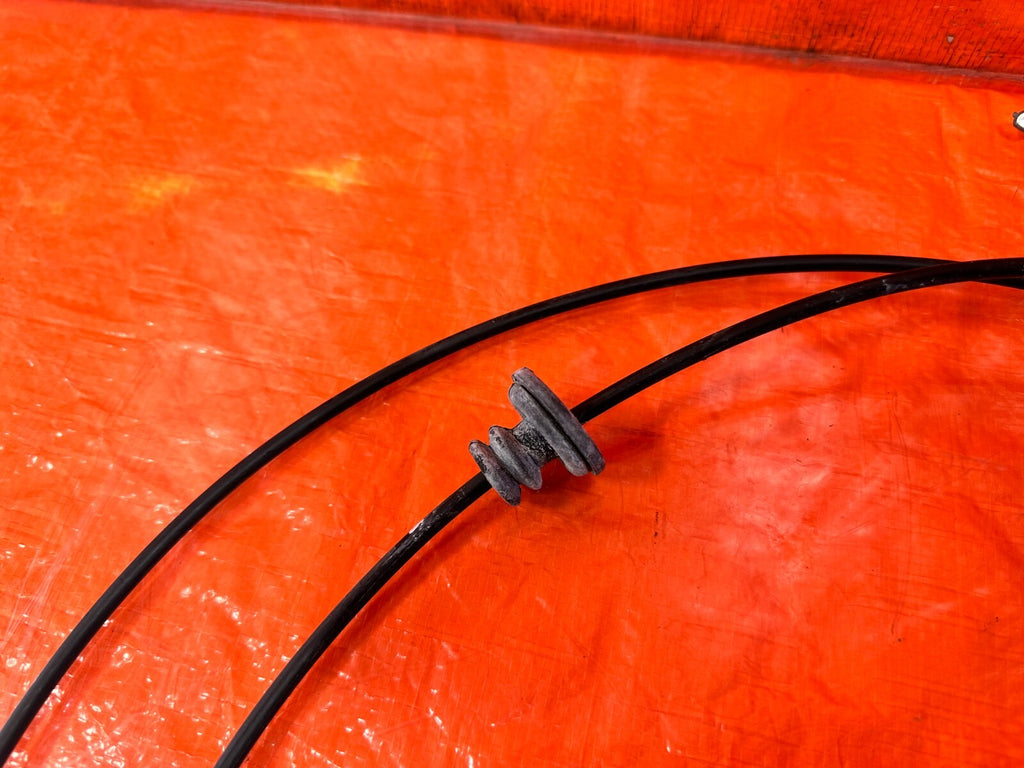 08 15 INFINITI G37 COUPE & CONVERTIBLE   HOOD RELEASE WIRE CABLE   OEM 2784
