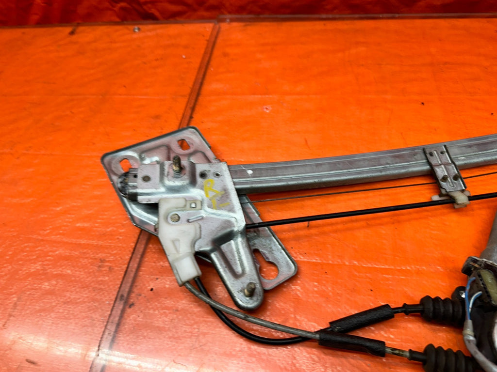 94-01 ACURA INTEGRA 4D RIGHT FRONT PASSENGER WINDOW REGULATOR MOTOR OEM #34114
