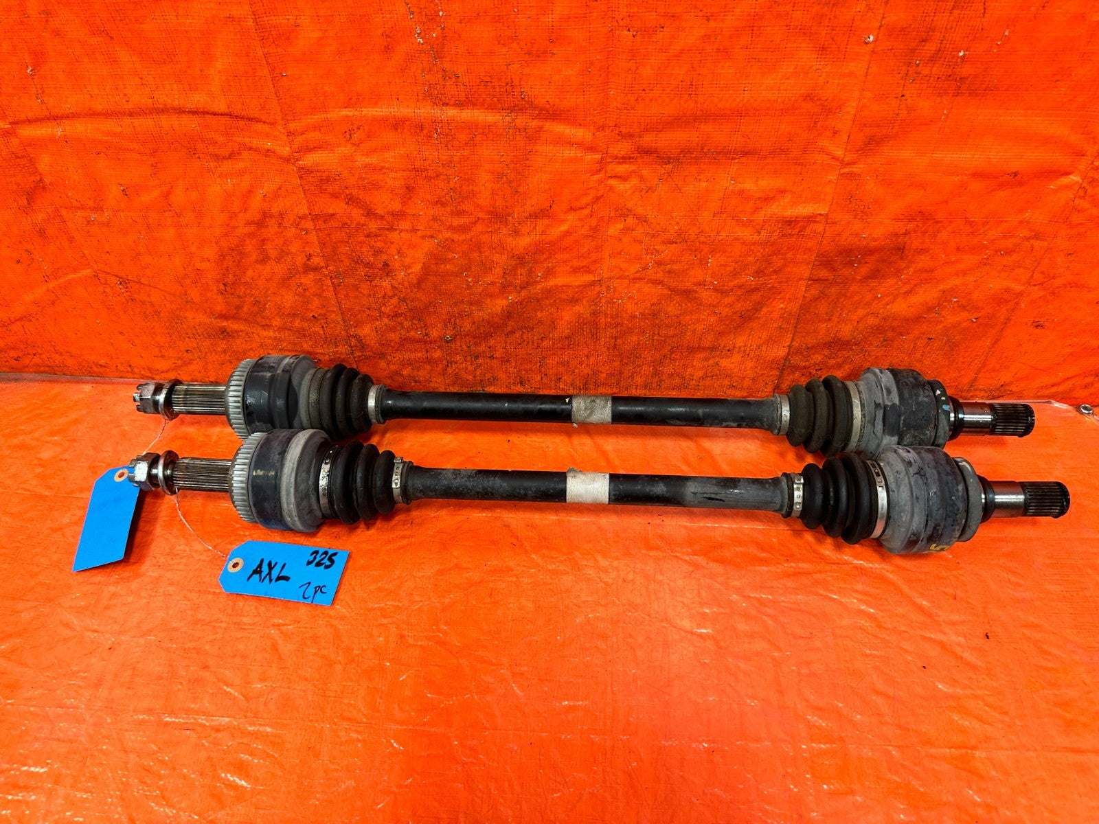 12 14 HYUNDAI GENESIS COUPE BK2 2.0L   LEFT AND RIGHT  AXLES DRIVESHAFTS OEM 3250