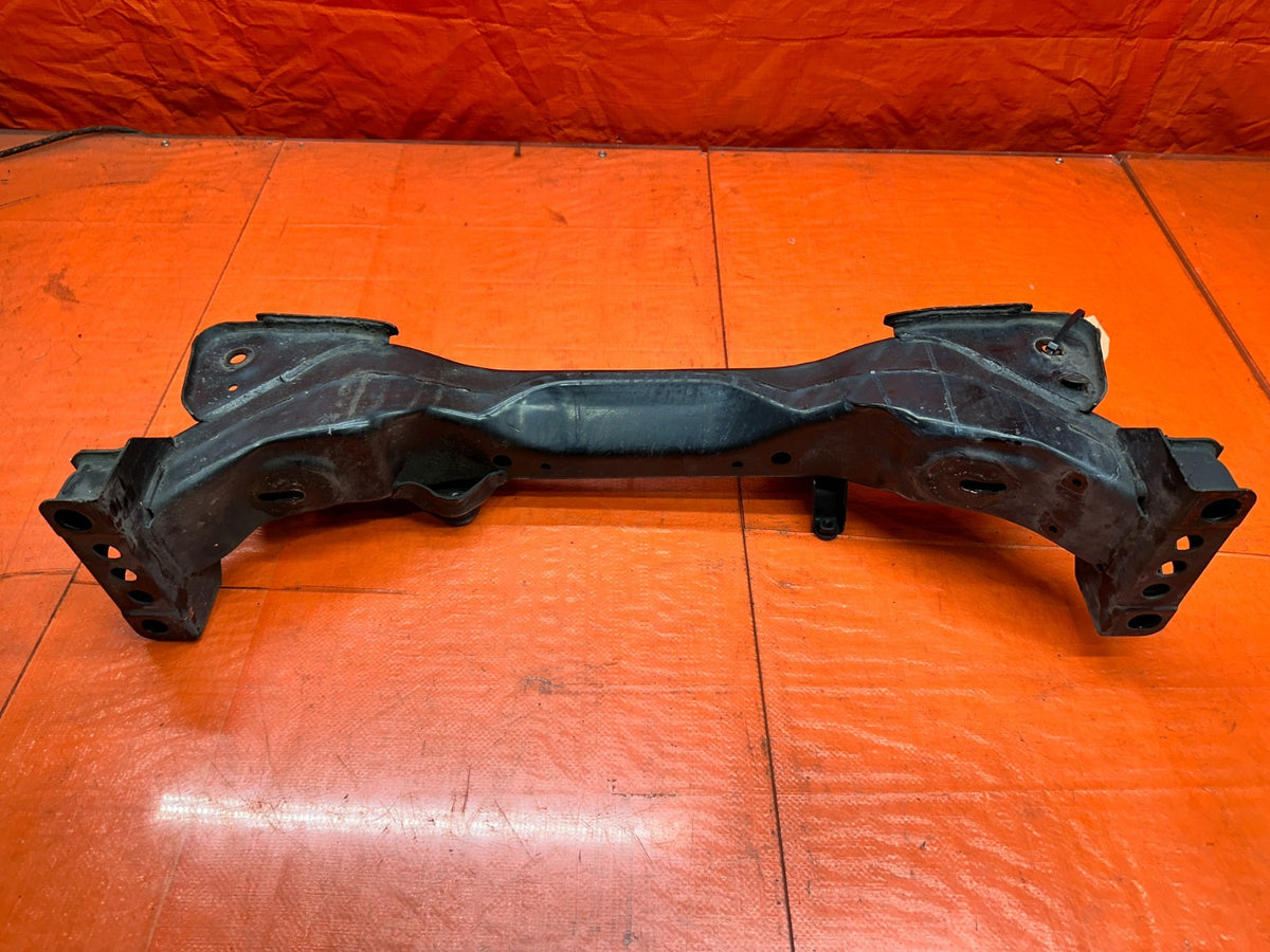03-08 NISSAN 350Z FRONT ENGINE SUBFRAME CROSSMEMBER K-MEMBER OEM #3469