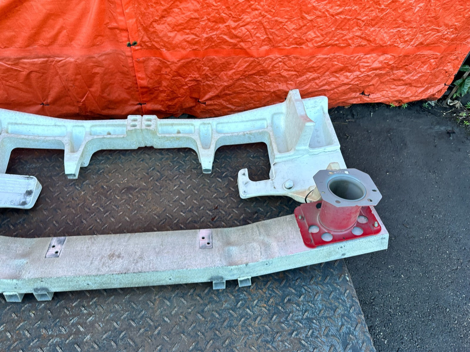 09 15 INFINITI G37 CONVERTIBLE   REAR CRASH BAR BEAM & ENERGY ABSORBER10