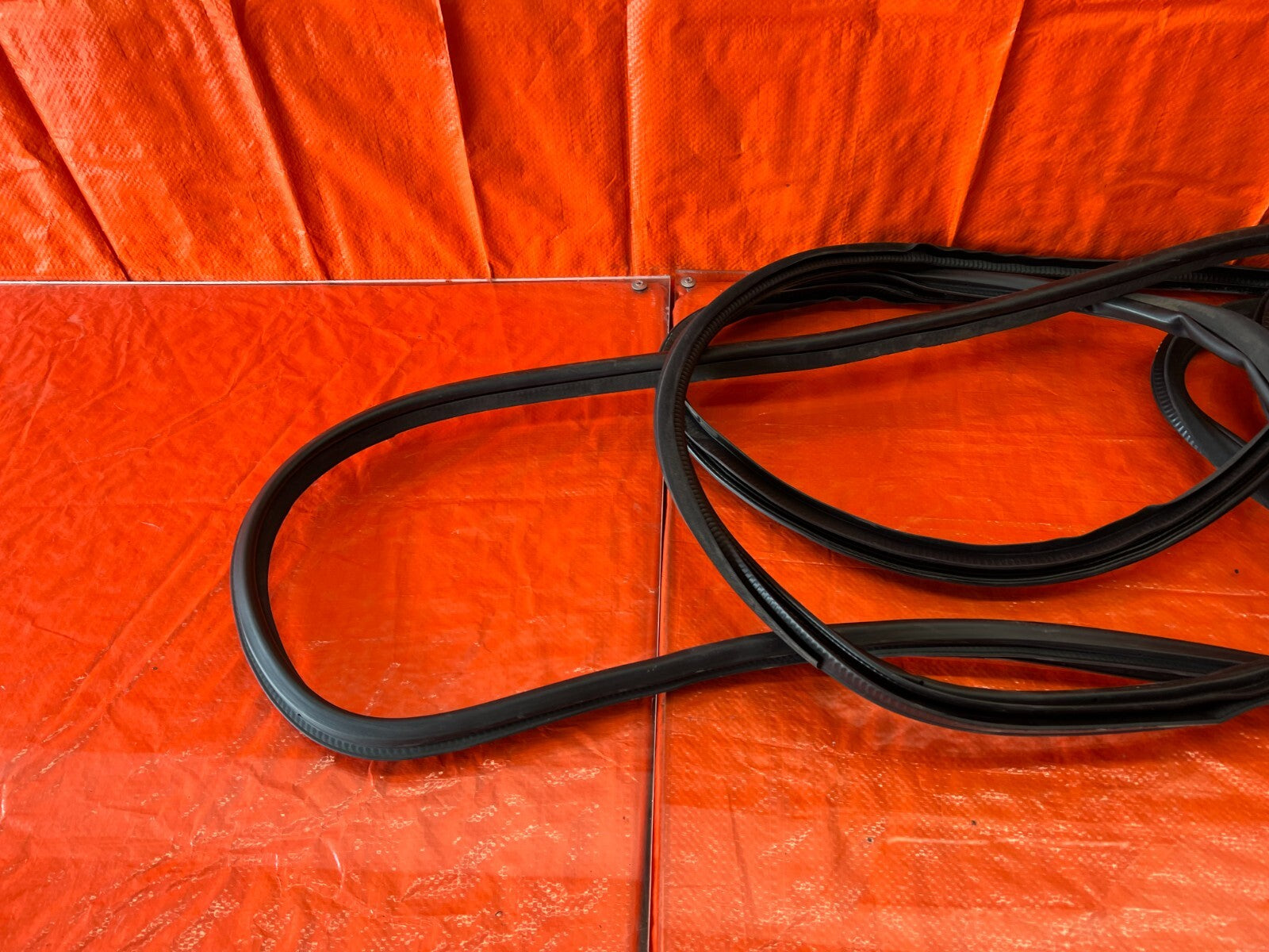 14 20 INFINITI Q50   CHASSIS   DOOR & TRUNK GASKET WEATHER TRIM SEALS FRONT REAR7