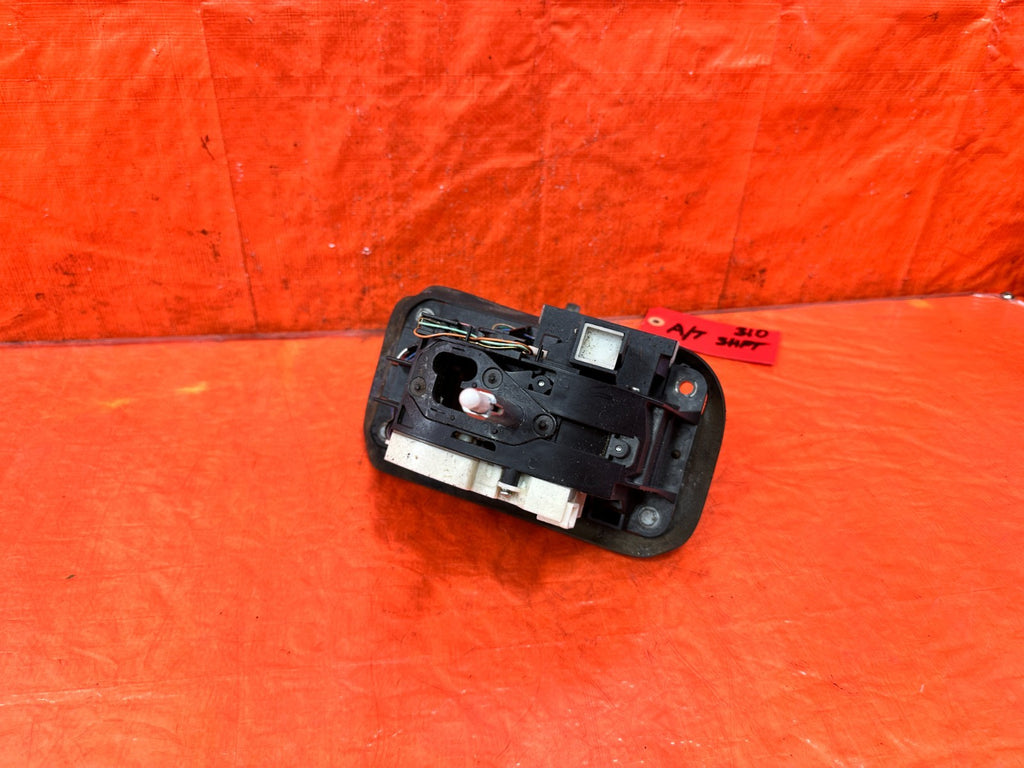 09 15 INFINITI G37 CONVERTIBLE   AUTOMATIC TRANSMISSION SHIFTER / GEAR SELECTOR2