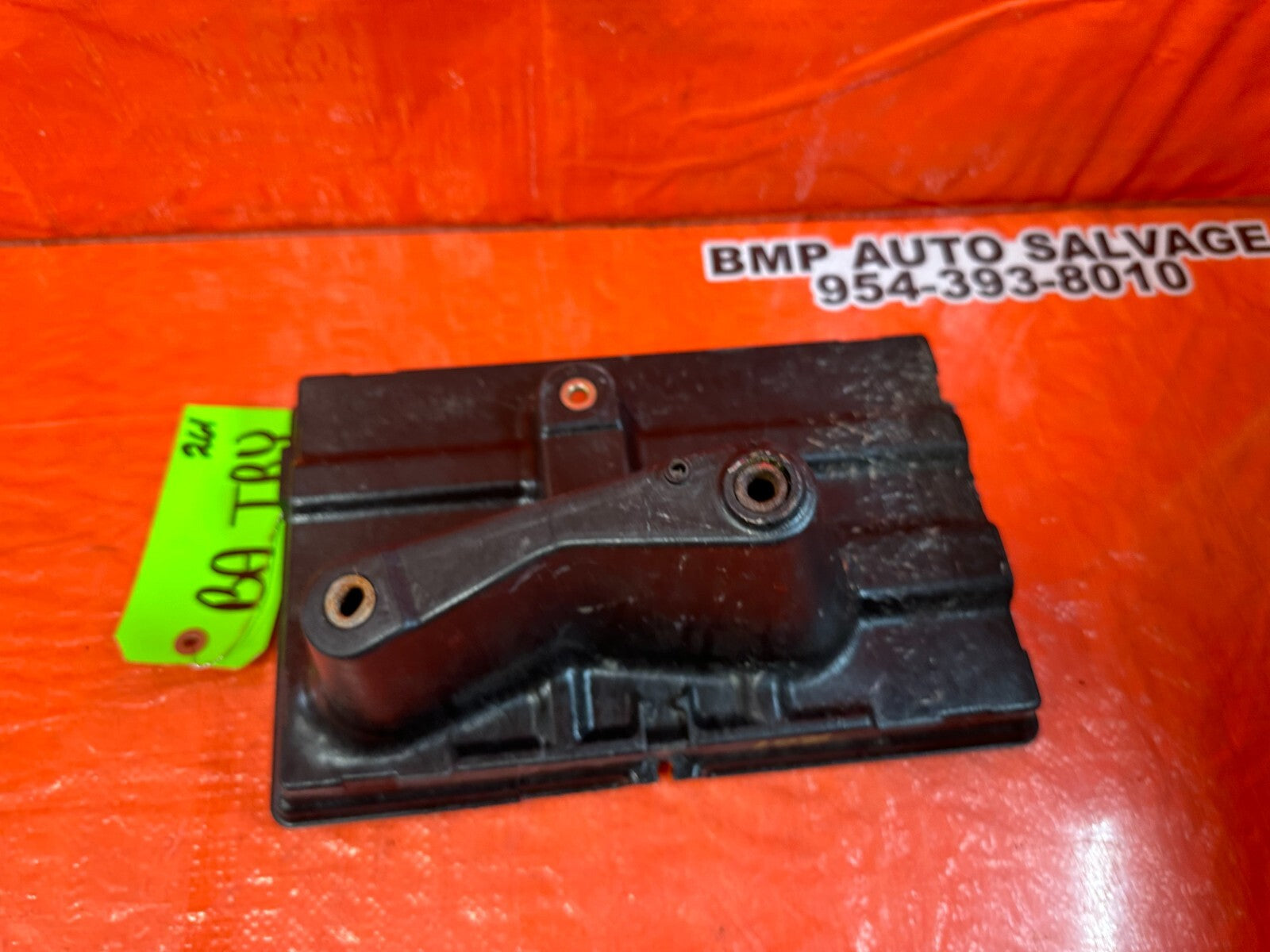 02 10 LEXUS SC430   BATTERY MOUNTING TRAY BRACKET   OEM #2619