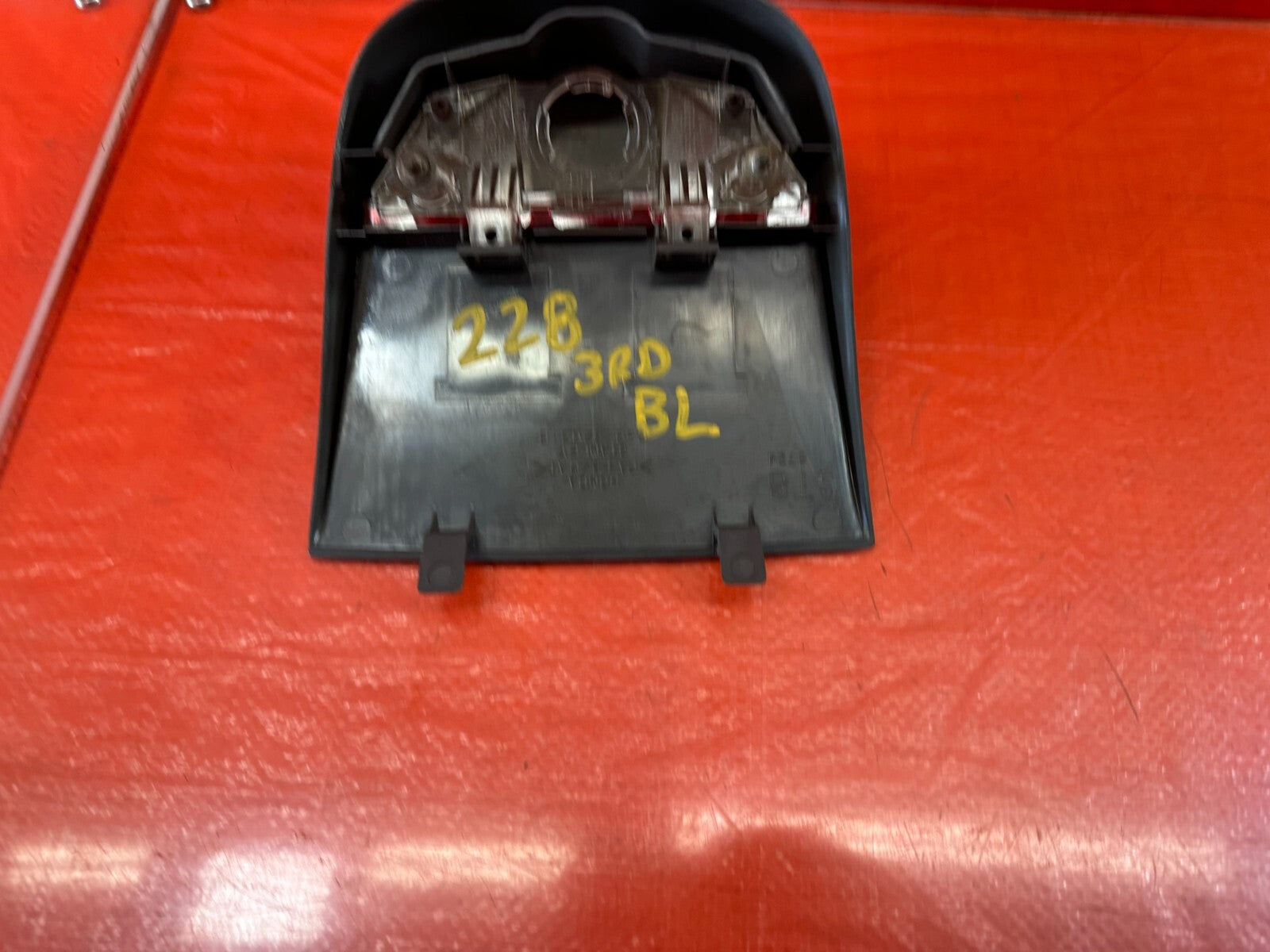 94 01 INTEGRA SEDAN   THIRD 3RD BRAKE LIGHT HIGH MOUNT STOP LAMP   OEM #2285