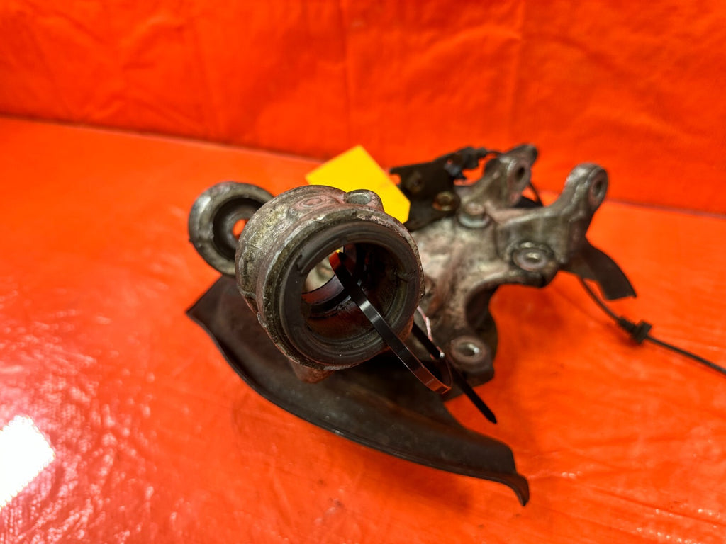 06 11 HONDA CIVIC SI   PASSENGER RIGHT REAR   SPINDLE KNUCKLE HUB   OEM #2649
