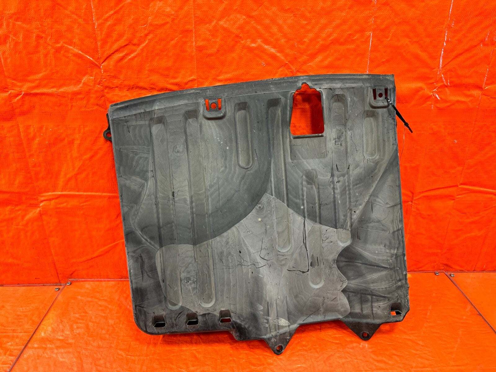 06 11 HONDA CIVIC 2D COUPE   FUEL TANK PLASTIC SPLASH SHIELD COVER   OEM #2860