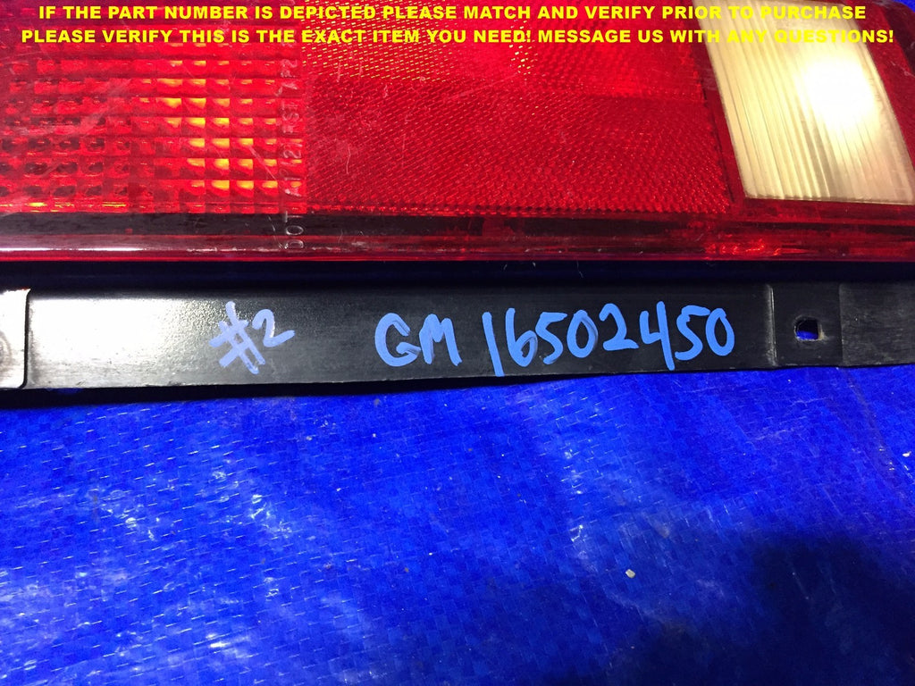 OEM 1985   2005 CHEVROLET CHEVY ASTROVAN PASSENGER RIGHT TAIL LIGHT R RH6
