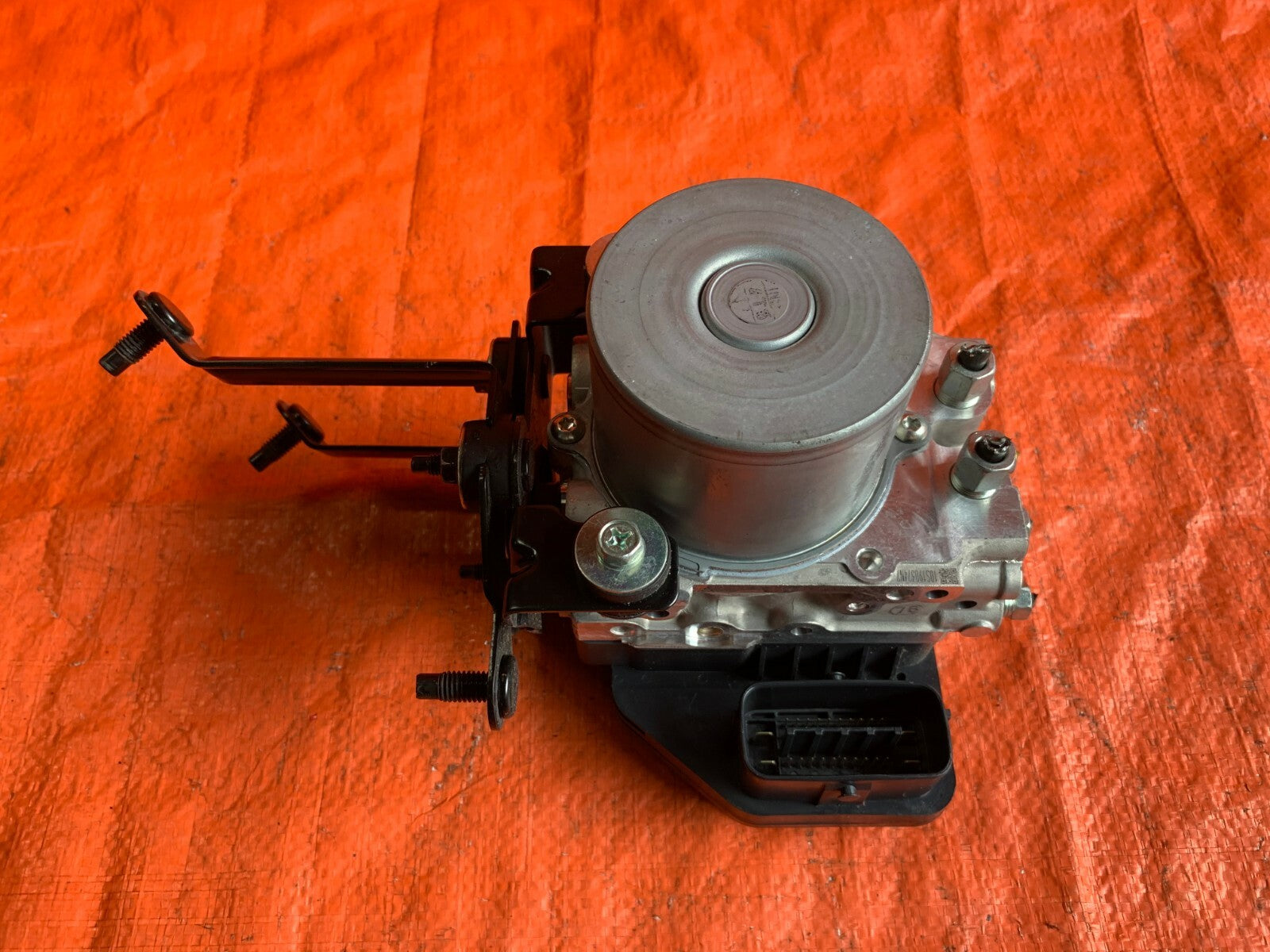 INFINITI Q50 ABS CONTROL MODULE BRAKE PUMP   PART # 47660 4GH1A4