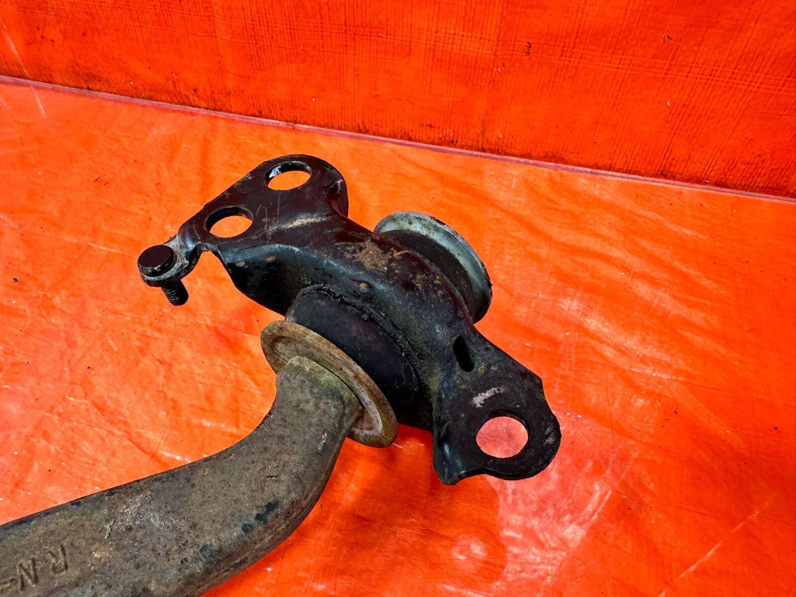 94 01 ACURA INTEGRA   LEFT AND RIGHT FRONT POLYURETHANE LOWER CONTROL ARMS #2748