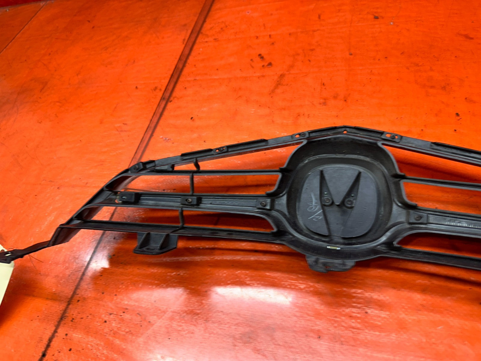 04-05 ACURA TSX 4D 2.4L K24A2 FRONT BUMPER UPPER GRILLE GRILL MOLDING OEM #34215