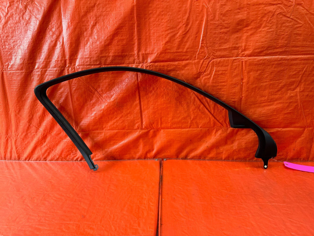04 08 ACURA TL   DRIVER LEFT FRONT   INTERIOR UPPER GLASS DOOR TRIM OEM 2341