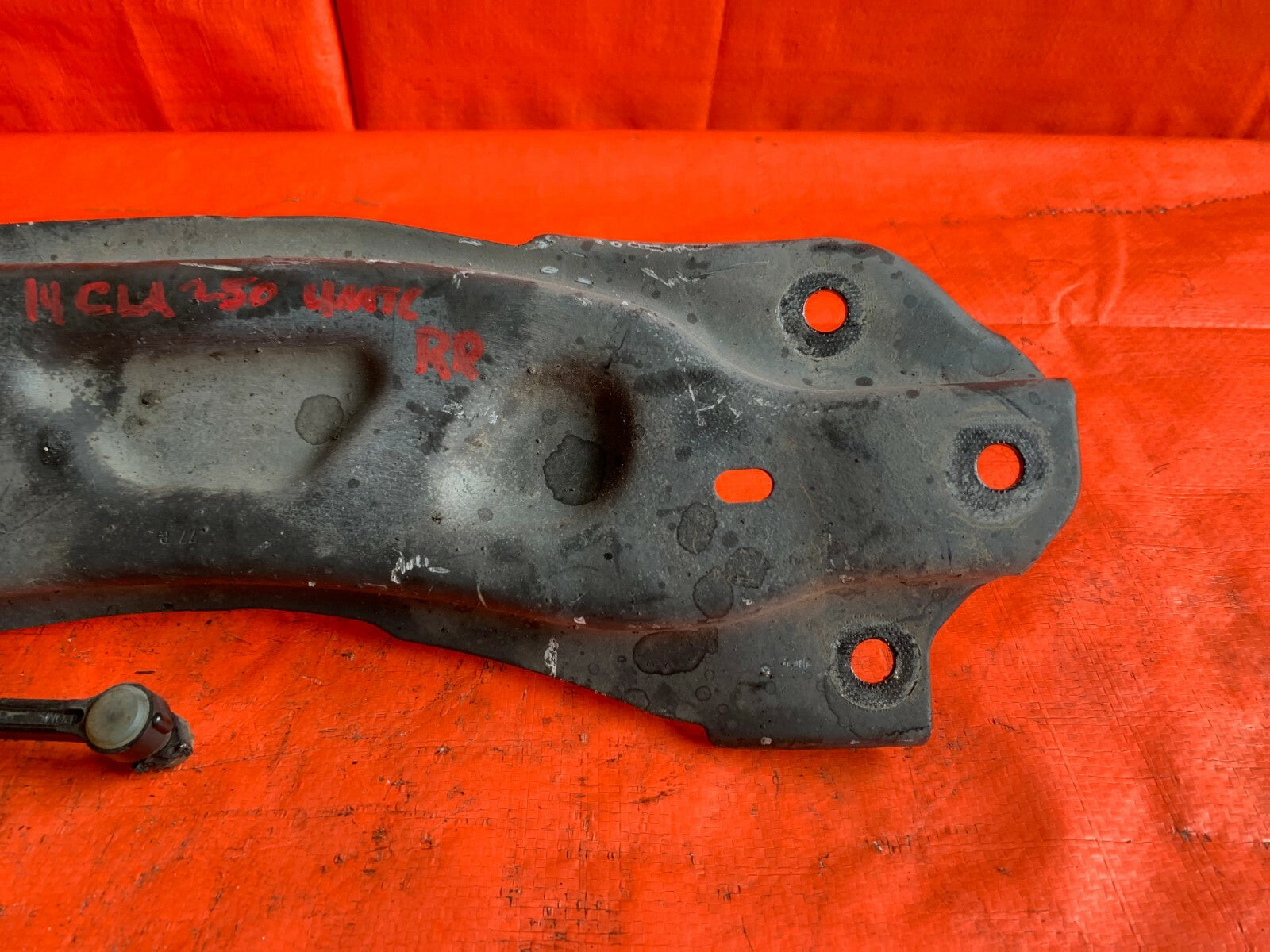 2014 MERCEDES BENZ CLA250 4MATIC   PASSENGER RIGHT REAR TRAILING CONTROL ARM3