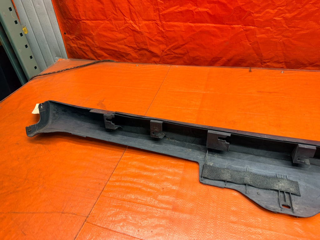 97 01 HONDA PRELUDE 2.2L PASSENGER RIGHT SIDE SKIRT ROCKER PANEL MOLDING #33613