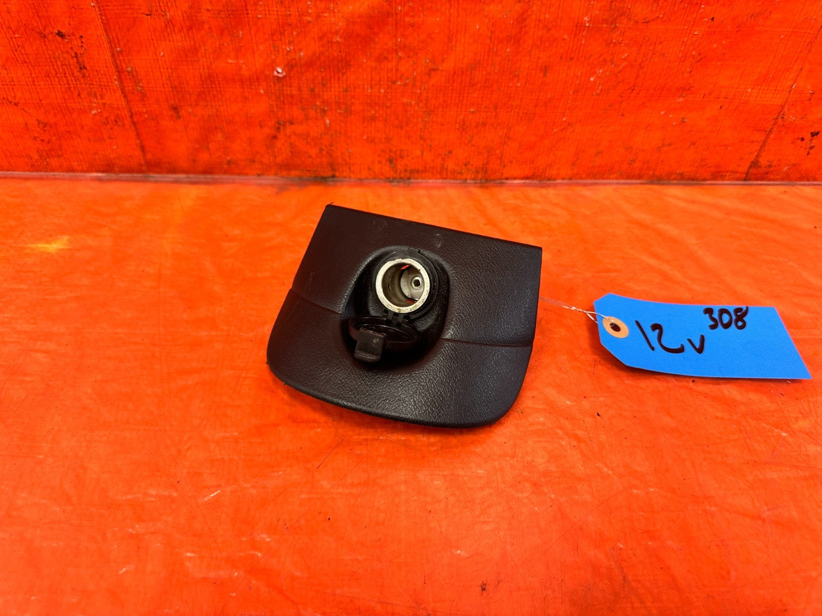 02 05 HONDA CIVIC SI EP3 HATCHBACK 12 VOLT SOCKET INSTRUMENT CENTER FRONT COVER2