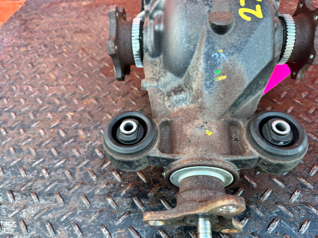 10 13 INFINITI G37 CONVERTIBLE   AUTOMATIC DIFFERENTIAL CARRIER PUMPKIN OEM #2785
