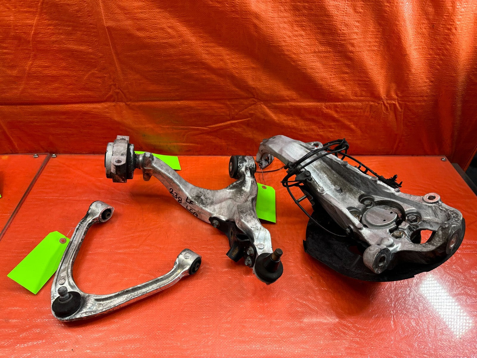 09 13 INFINITI G37 4D   RWD   LEFT FRONT SPINDLE W/ UPPER & LOWER CONTROL ARMS11