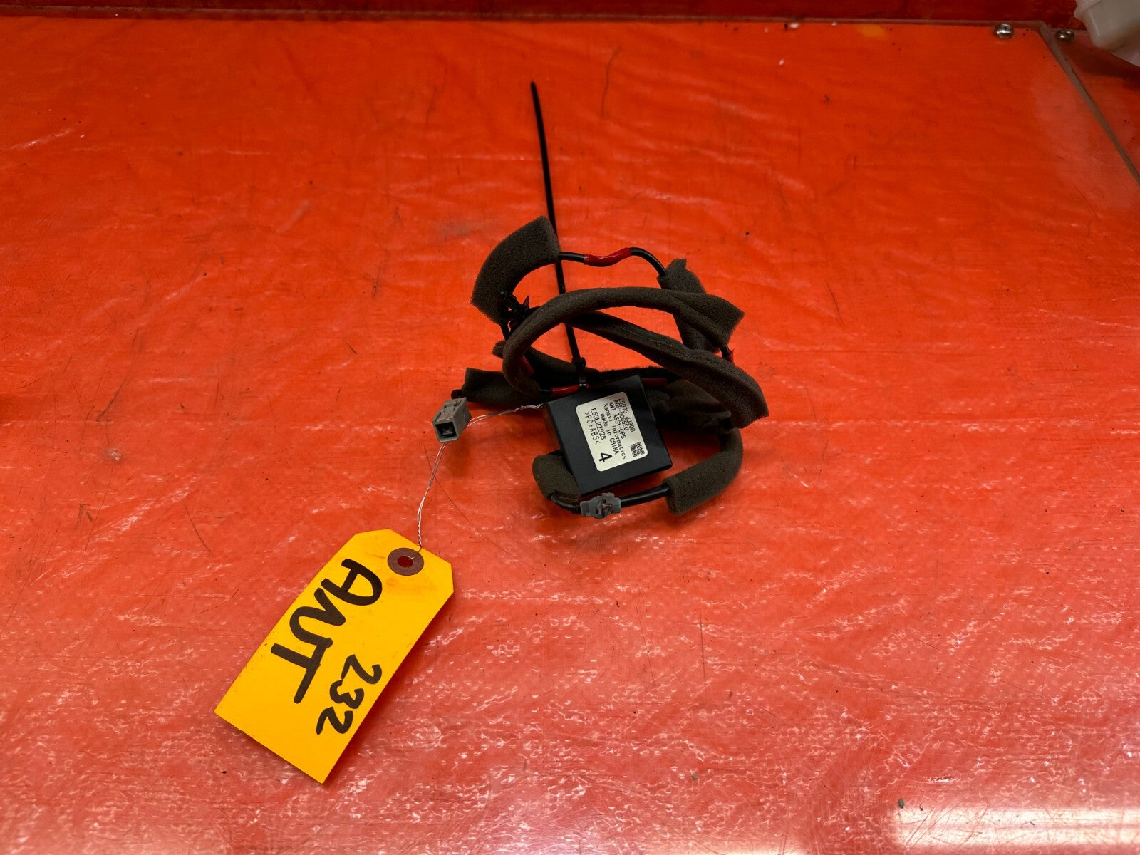 09 13 INFINITI G37   GPS ANTENNA   25975 JJ90B   OEM FACTORY #2320