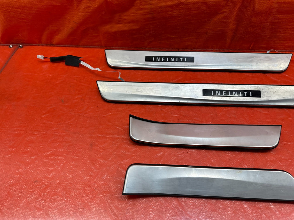 16 20 INFINITI Q50   ILLUMINATING FLOOR PILLAR SCUFF PLATE SET   OEM FACTORY 2158