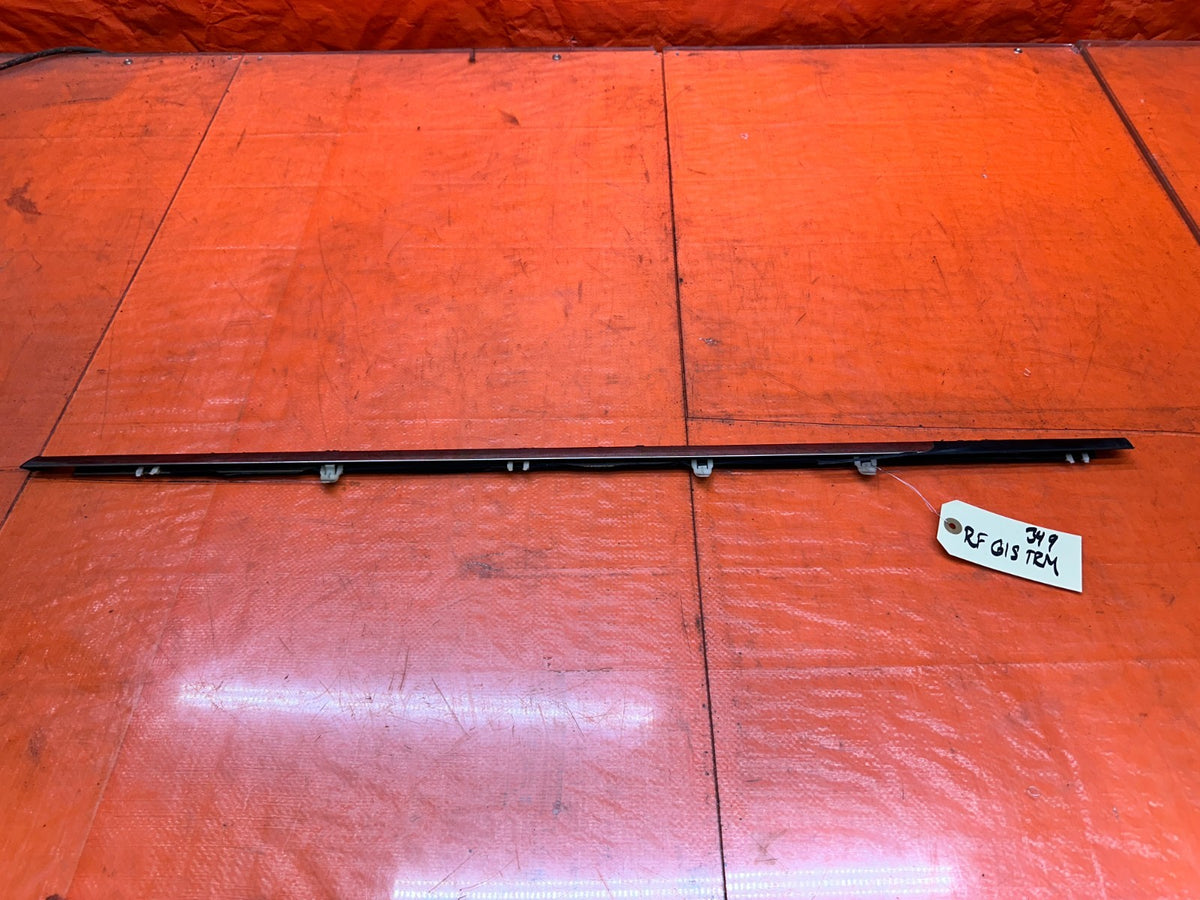 1994-2001 ACURA INTEGRA 2D PASSENGER RIGHT DOOR GLASS OUTER TRIM MOLD OEM #3490