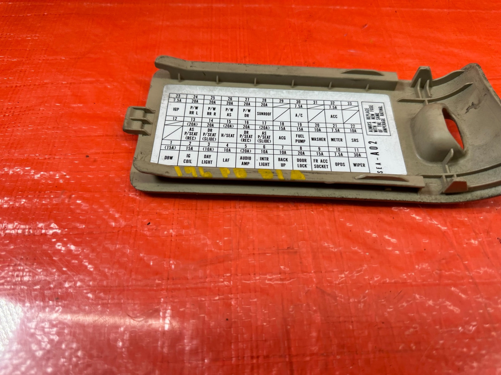 04 08 ACURA TSX   DRIVER LEFT KICK PANEL FUSE BOX DIAGRAM TAN   OEM #1968