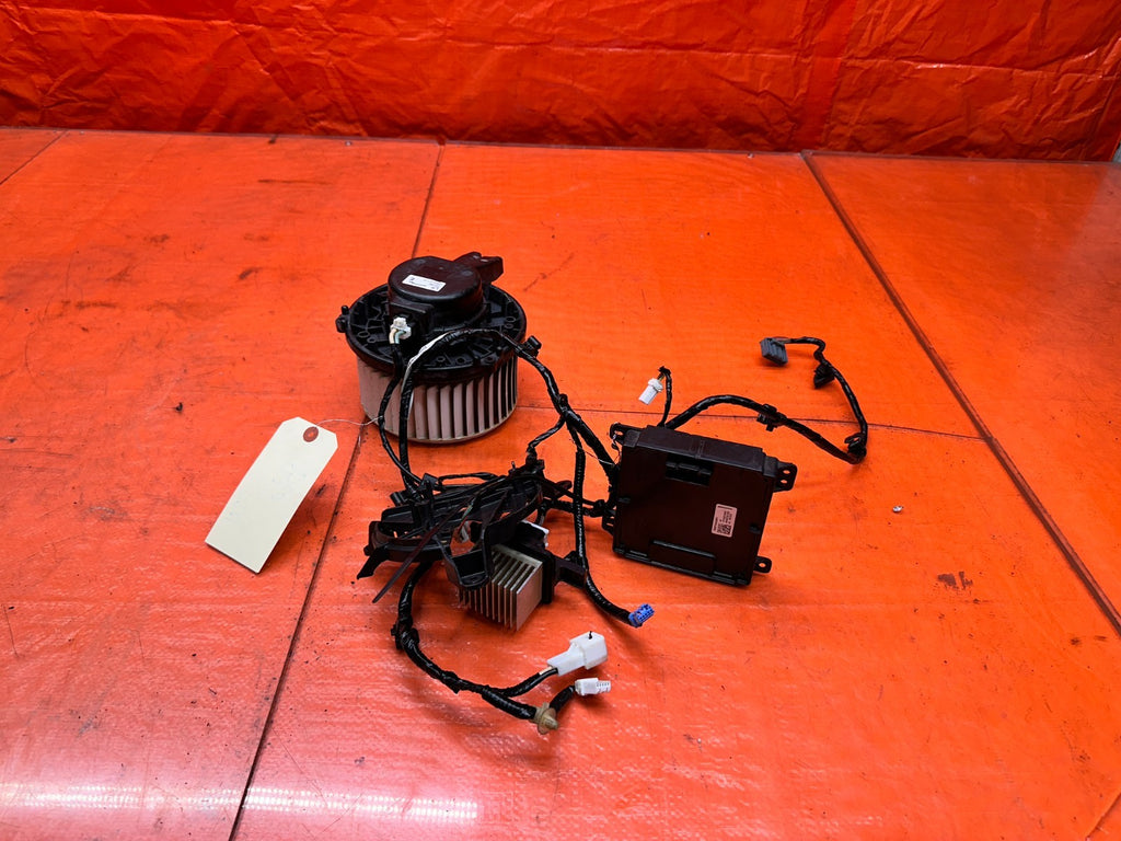 18 21 HONDA ACCORD 2.4L HEATER AC A/C BLOWER MOTOR WITH RESISTOR MODULE OEM #3240