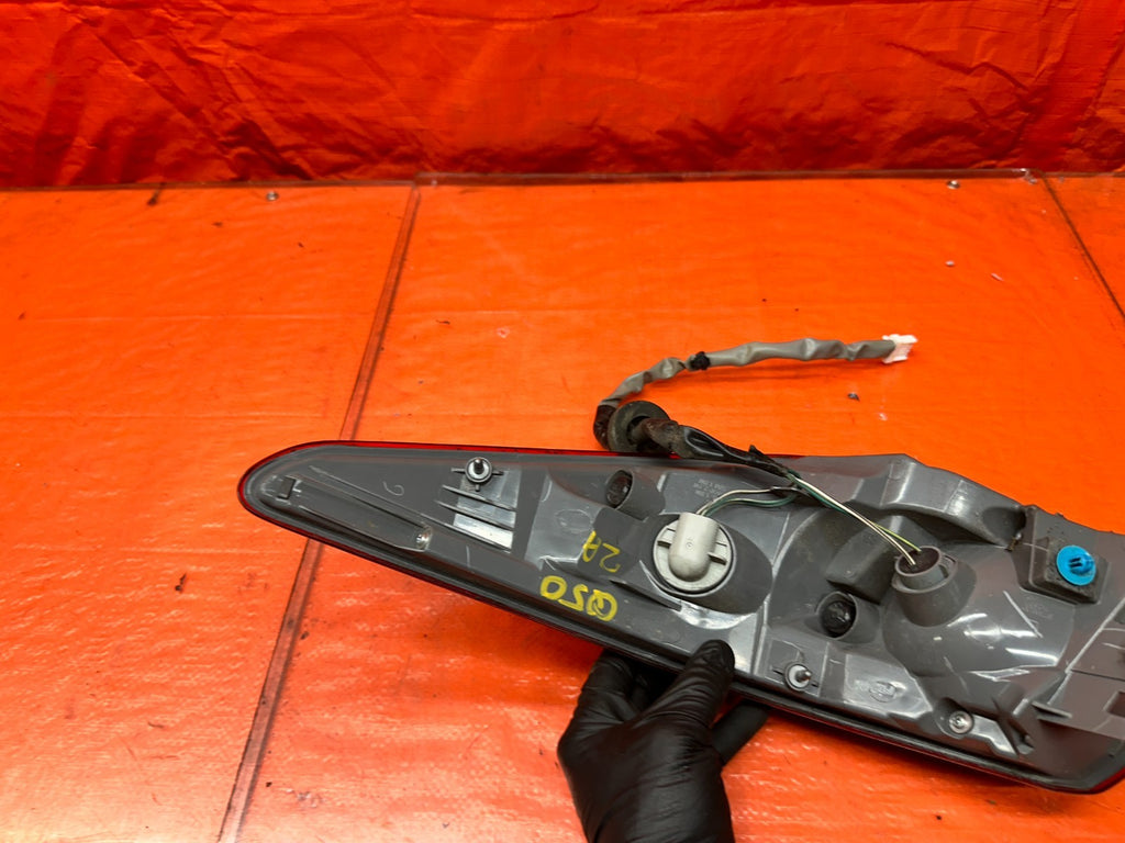 14-17 INFINITI Q50 4D 3.7L 3.0T LEFT OUTER QUARTER MOUNTED TAIL LIGHT OEM #Q5013