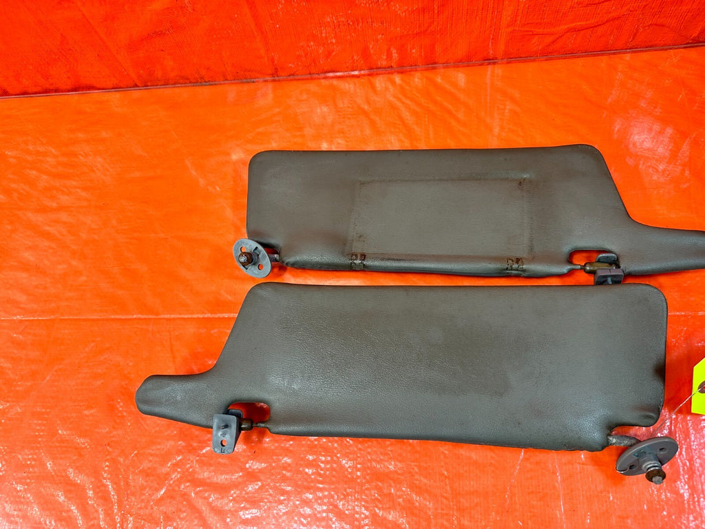 88 89 HONDA CRX   LEFT AND RIGHT SUN VISORS PAIR SET   OEM FACTORY #27711