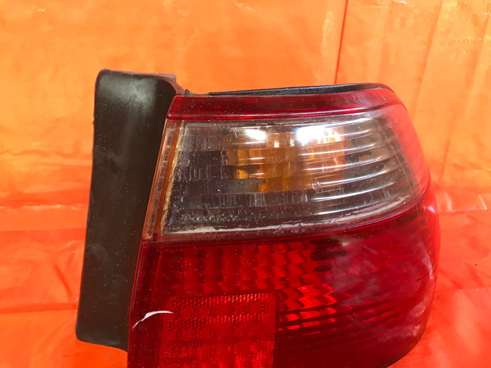 OEM 1998 98 HONDA ACCORD SEDAN PASSENGER RIGHT OUTER TAIL LIGHT LAMP R RH 4 DOOR1