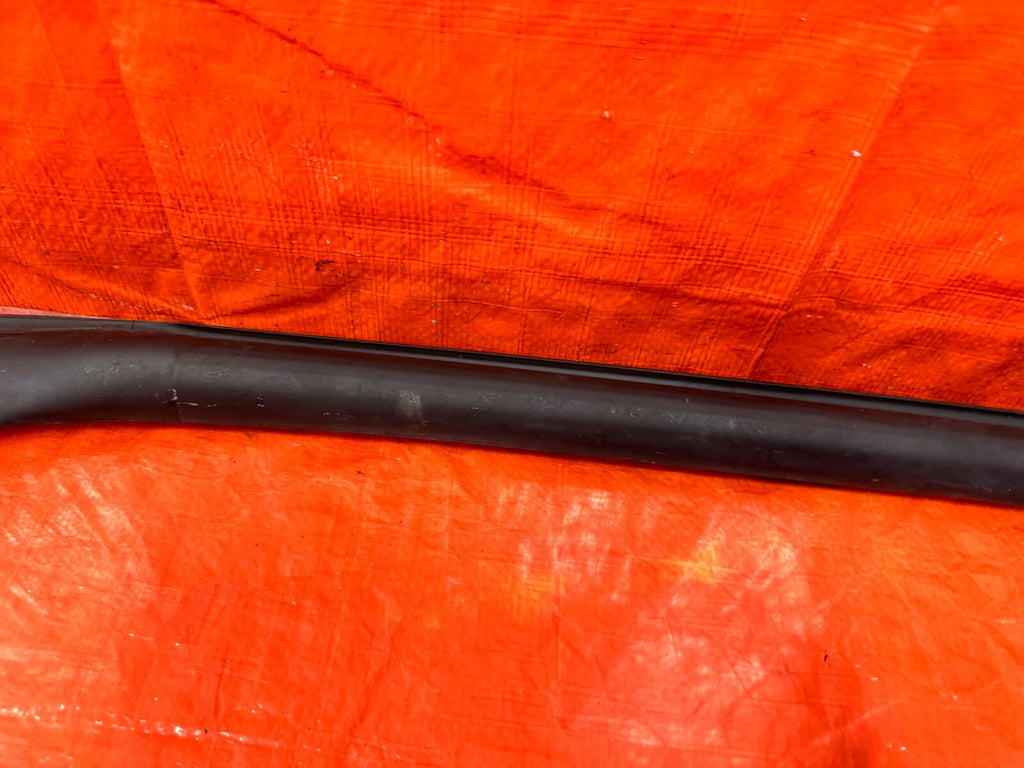 17 20 INFINITI Q60   DRIVER LEFT UPPER DOOR TO CHASSIS WEATHER STRIP SEAL OEM 896