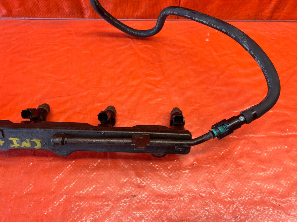 09 14 ACURA TSX 2.4L   K24Z3 FUEL RAIL W/ FACTORY FUEL INJECTORS   OEM #1595