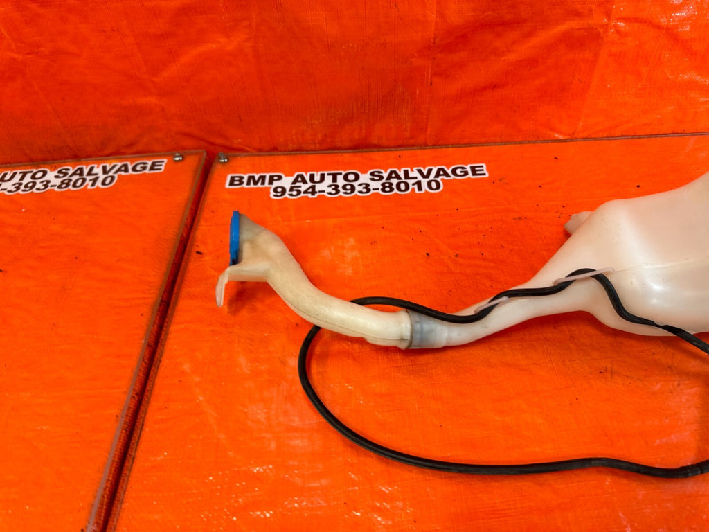 06 11 HONDA CIVIC SI COUPE WINDSHIELD WIPER RESERVOIR TANK W/ MOTOR OEM OE #2605