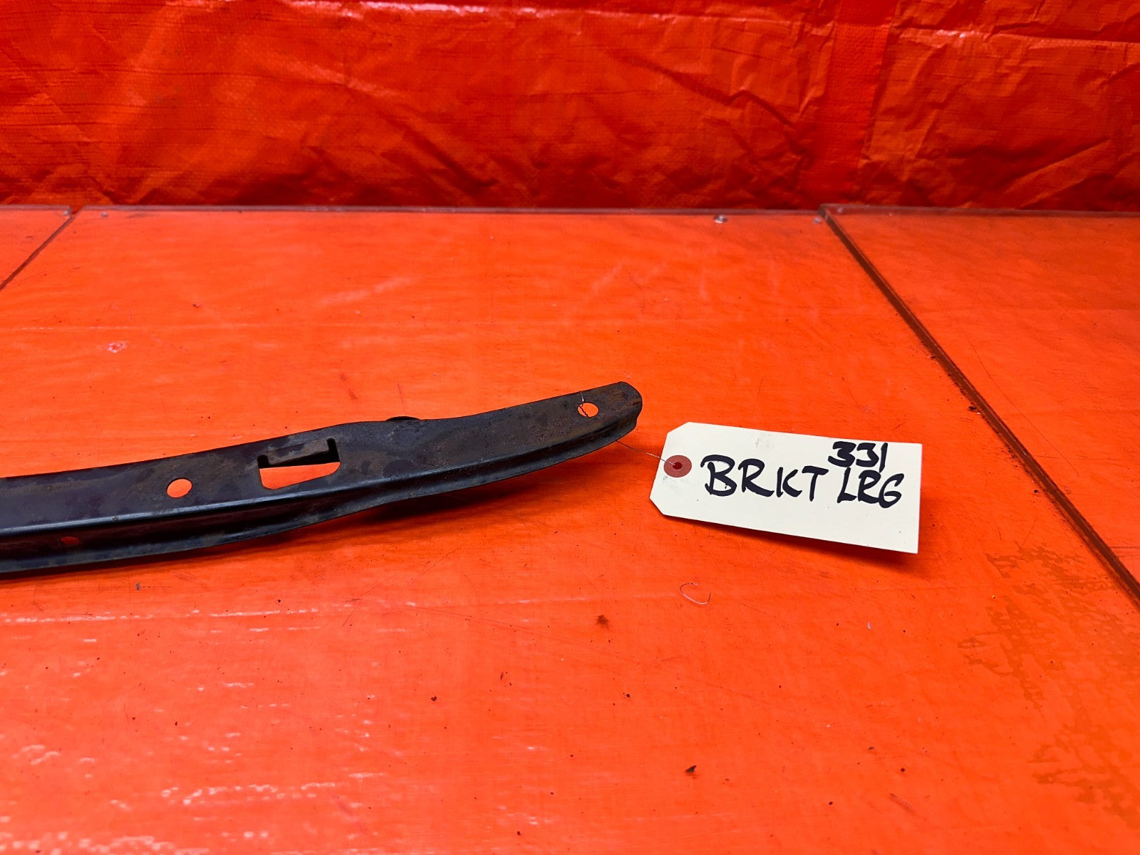 94 01 ACURA INTEGRA REAR BUMPER COVER MOUNTING SUPPORT BRACKET OEM #3314