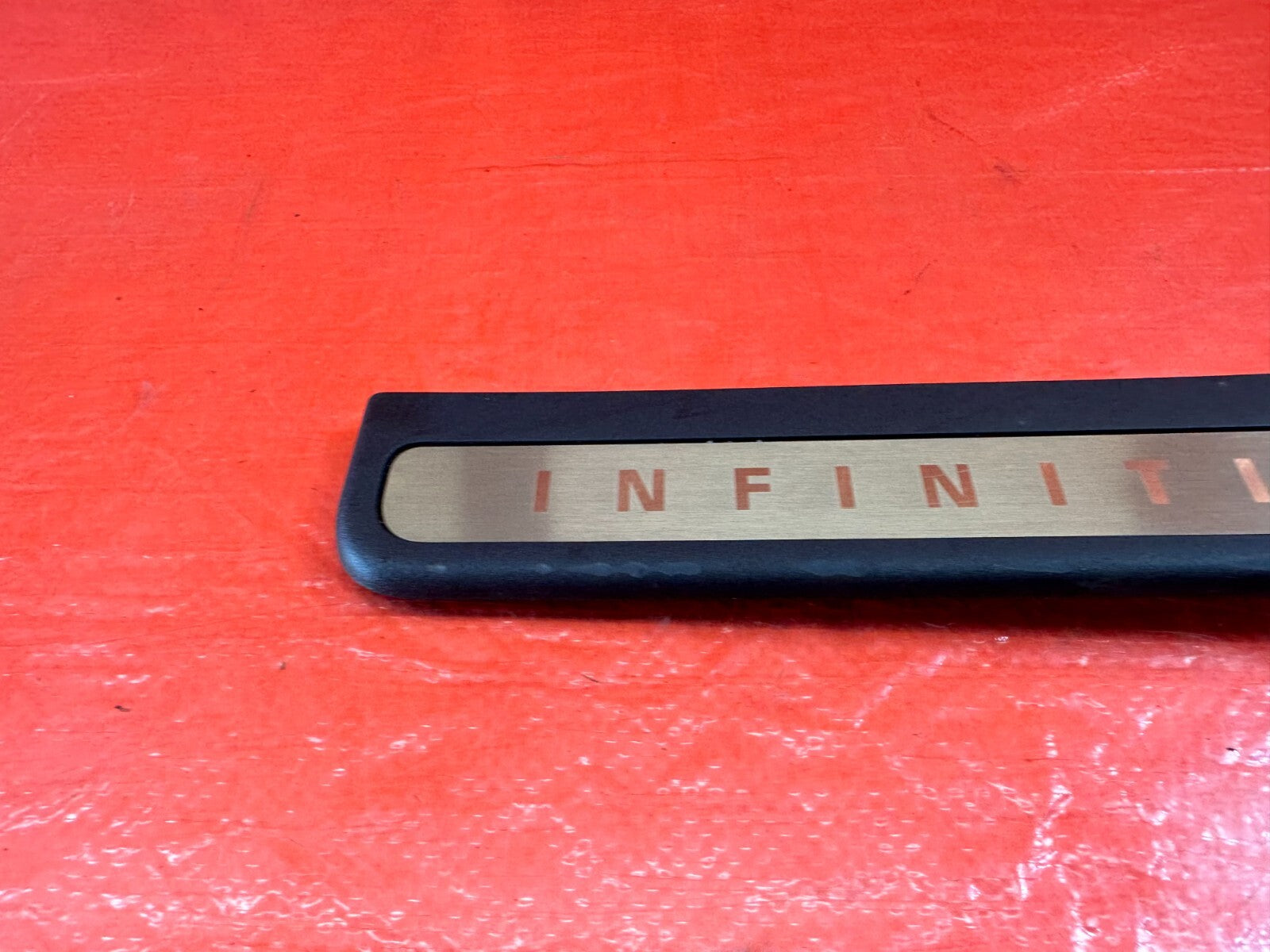 07 13 INFINITI G35 SEDAN REAR LEFT RIGHT FLOOR PILLAR DOOR SILL SCUFF PLATE 192 6