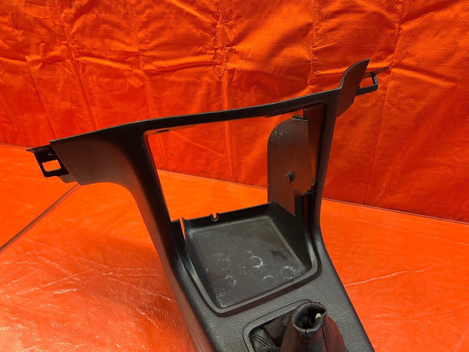 90 93 ACURA INTEGRA   MANUAL SHIFTER CENTER CONSOLE TRIM BEZEL   BLACK  OEM #1606