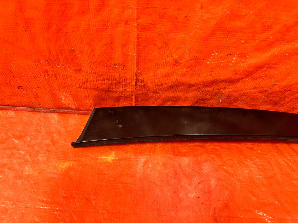 96 00 HONDA CIVIC   SEDAN PASSENGER RIGHT REAR DOOR SASH TRIM MOLDING   OEM 2972