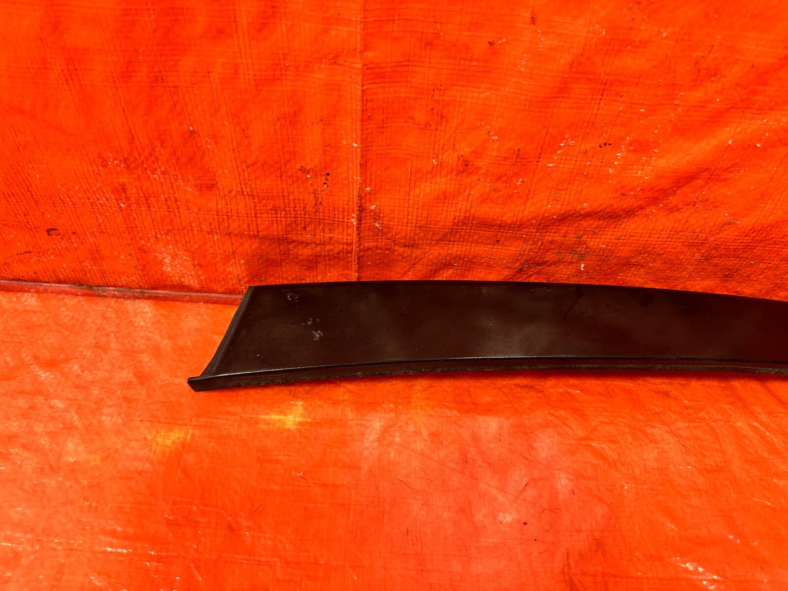 96 00 HONDA CIVIC   SEDAN PASSENGER RIGHT REAR DOOR SASH TRIM MOLDING   OEM 2972