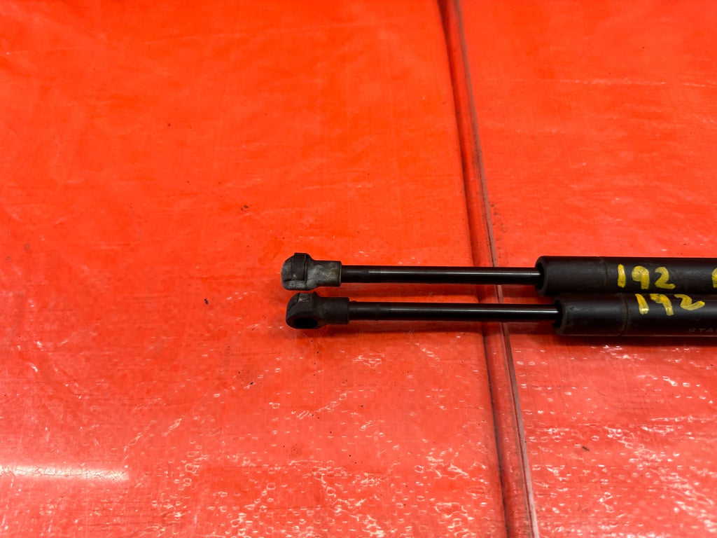 07 10 INFINITI G35 G37 SEDAN   LEFT AND RIGHT REAR TRUNK SHOCKS   OEM #1926